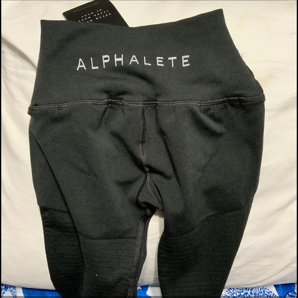 Alphalete leggings